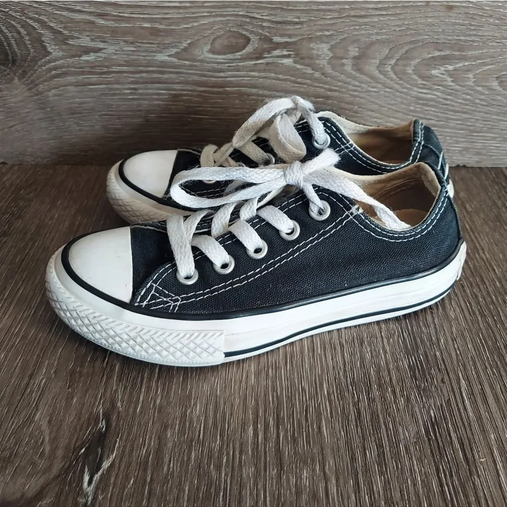Converse Chuck Taylor All Star Low Top Sneaker Little Kid Size 11